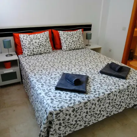 Guest house San Fernando Shared By Pride Properties Gc