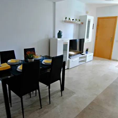 Guest house San Fernando Shared By Pride Properties Gc